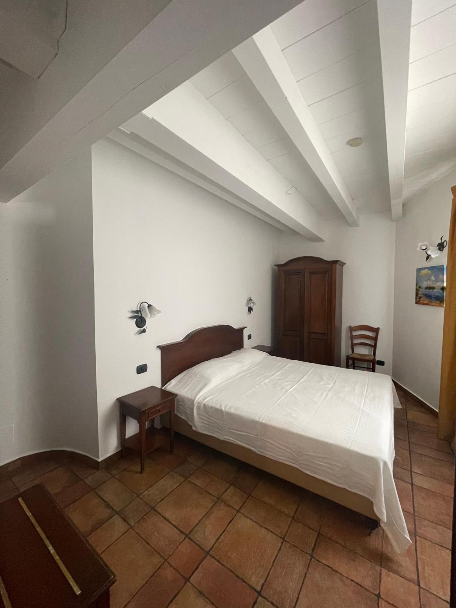 Hotel Capomulini 3 Stelle Acireale Extérieur photo