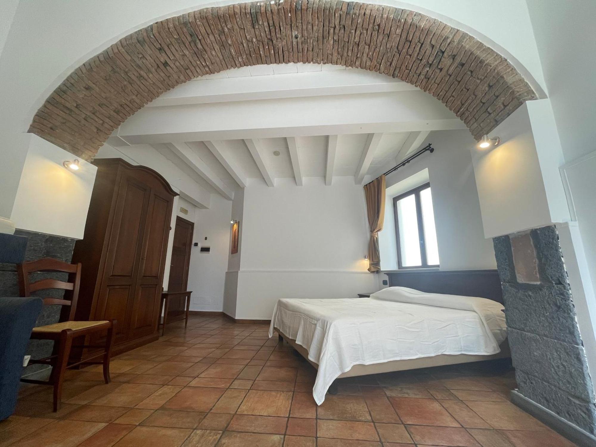 Hotel Capomulini 3 Stelle Acireale Extérieur photo