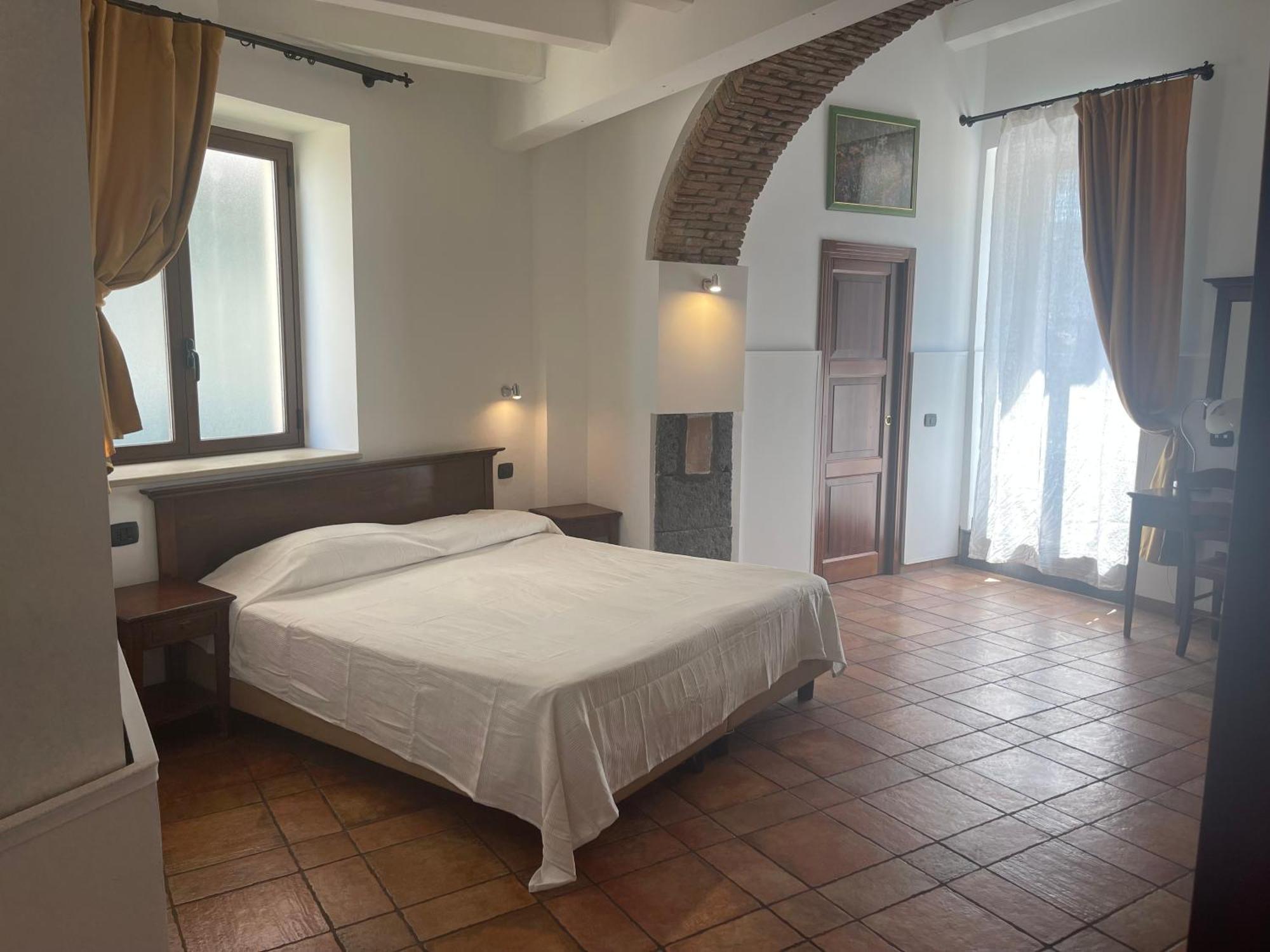 Hotel Capomulini 3 Stelle Acireale Extérieur photo