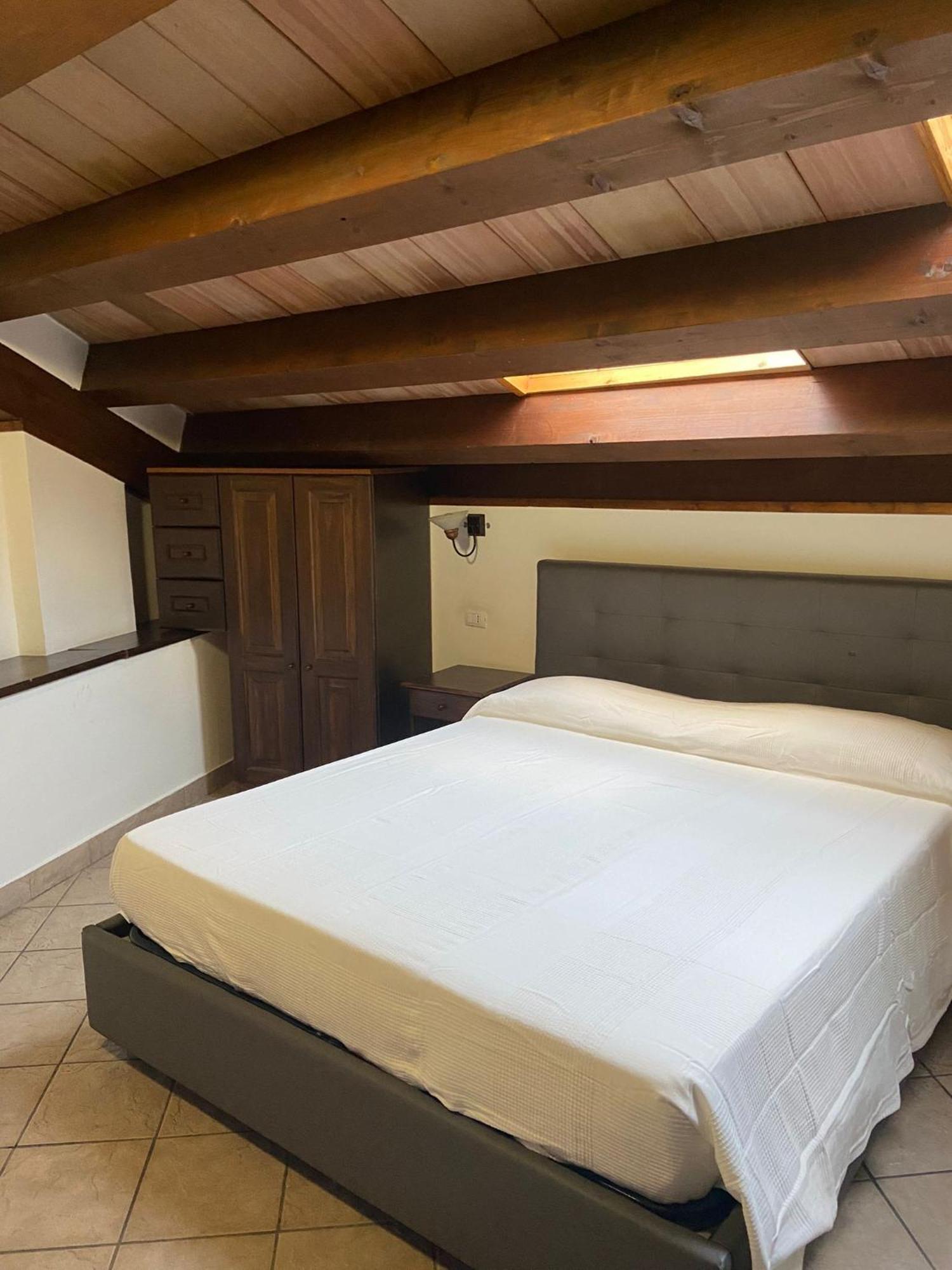 Hotel Capomulini 3 Stelle Acireale Extérieur photo